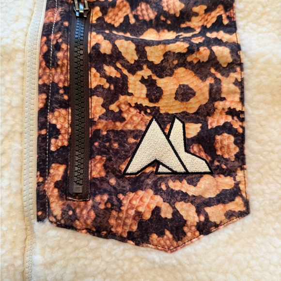 Women's Cream Sherpa Jacket with Orange and Brown Accents - Picture 2 of 6